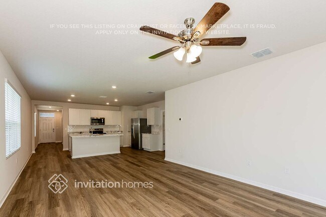 7913 Majestic Palms Ct, Venice, FL 34293 - photo 6