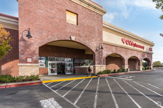 Lincoln Oaks' southwest corner includes a CVS, Safeway and Starbucks.