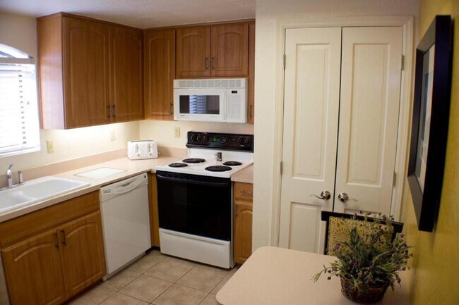 6302 E Camelback Rd unit ID1267339P, Scottsdale, AZ 85251 - photo 7