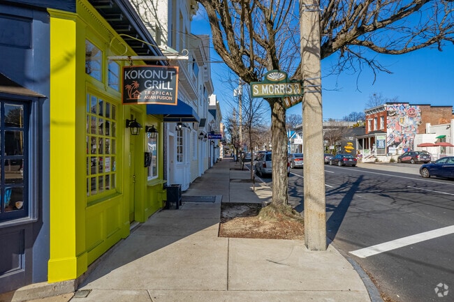 Kokonut Grill is a neighborhood favorite offering Asian Fusion cuisine.