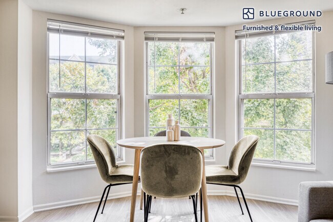 444 Washington Blvd unit FL3-ID672, Jersey City, NJ 07310 - photo 5