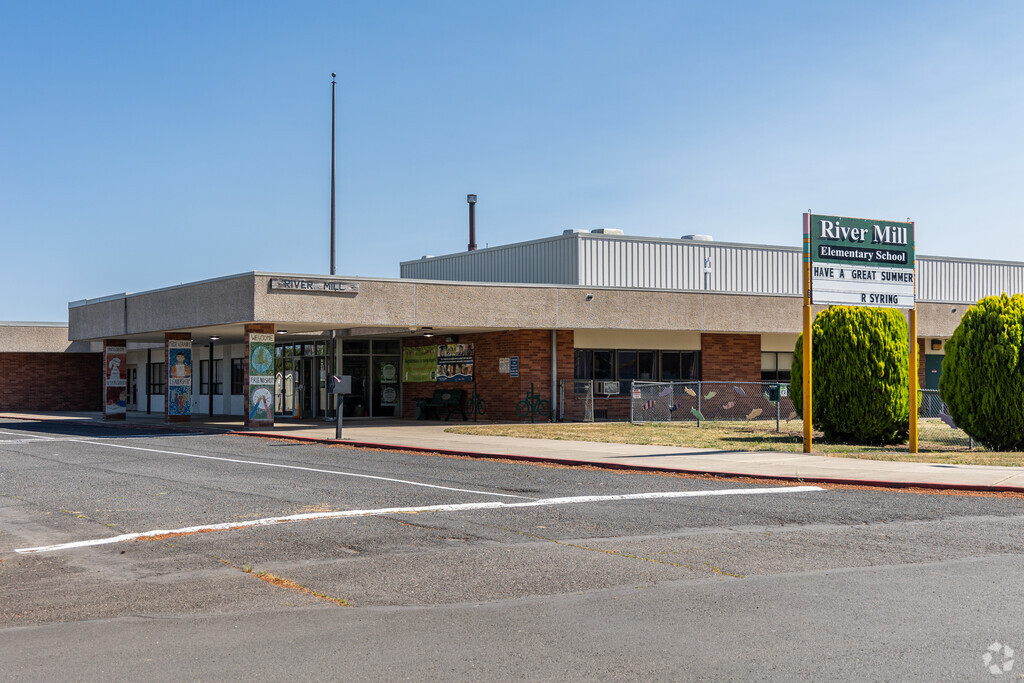 River Mill Elementary School is a public elementary school in Estacada OR.