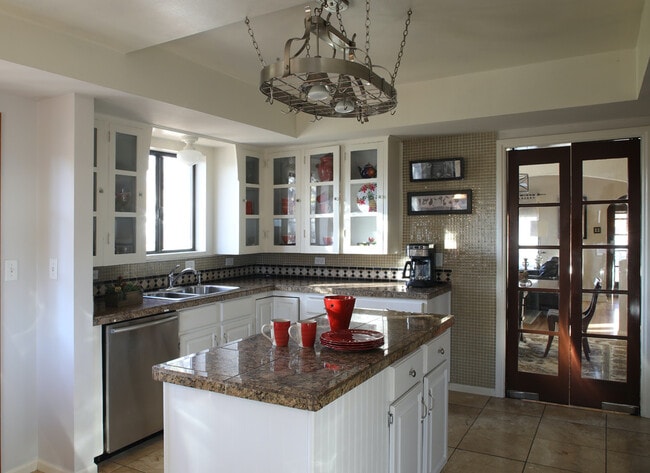 1303 Chipeta Ave, Grand Junction, CO 81501 - photo 4