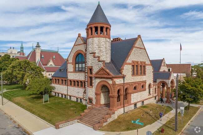 Hoyt Library in Cathedral District first opened its doors in 1890.