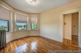 1144 Commonwealth Ave Unit 31, Boston, MA 02134