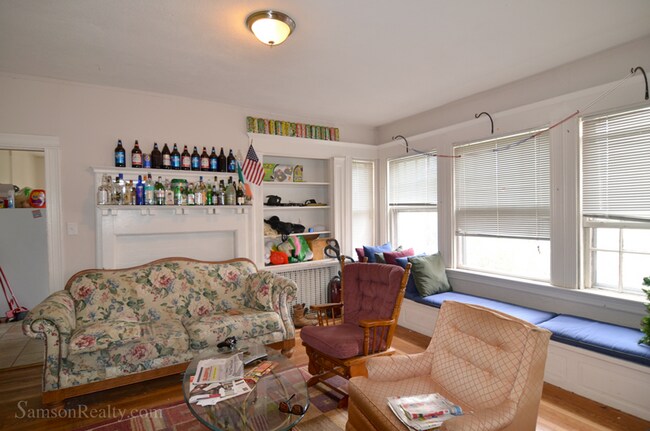 46 Hidden St unit 1, Providence, RI 02906 - photo 3