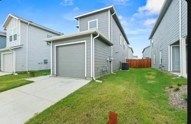 726 Sandhill Crane Ln unit A, Princeton, TX 75407 - photo 2