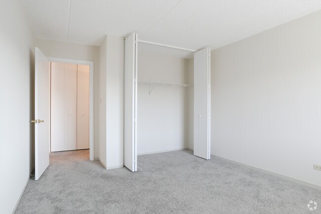 Elmhurst Place Apartments, Elmhurst, IL 60126 - photo 6