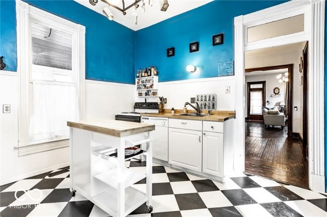 349 W Broadway St, Greenwood, IN 46142 - photo 7