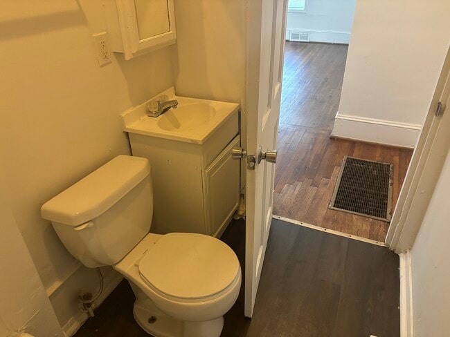 1917 NE 25th St, Winston-Salem, NC 27105 - photo 6