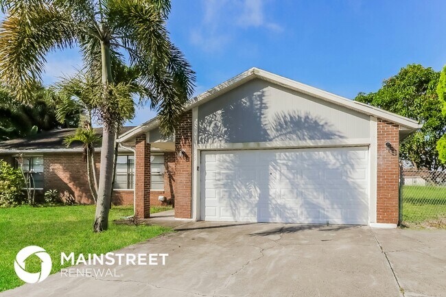 253 SW Tulip Blvd, Port Saint Lucie, FL 34953 - photo 3