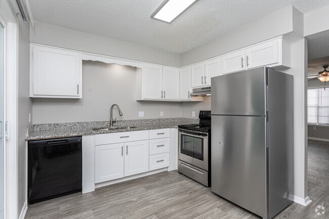 2BR, 1.5BA - 1,000 SF - Hazel