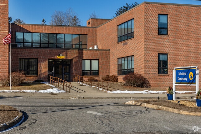 Brimfield Elementary School receives an overall score of A- from Niche.