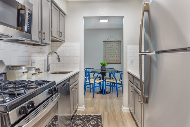 The Hargrove at Southpoint, Durham, NC 27707 - photo 2