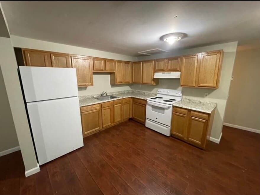 316 W Gray St unit 3, Elmira, NY 14901 - photo 1