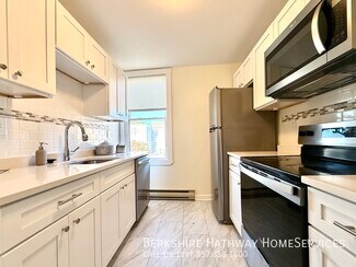 35 Davis Square Unit 9, Somerville, MA 02144