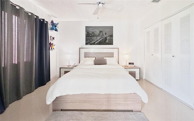 18870 NW 57th Ave unit 305, Hialeah, FL 33015 - photo 7