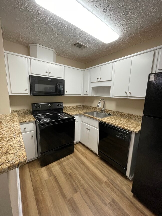 Wildwood Apartment Homes, Columbus, GA 31906 - photo 3