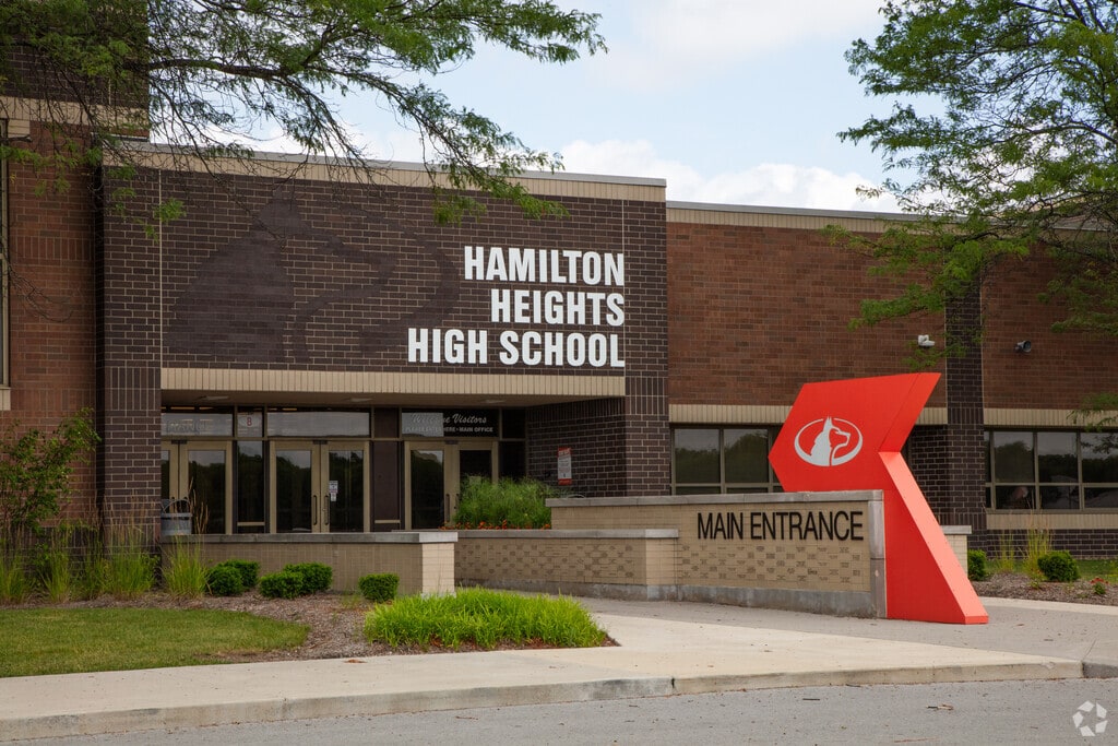 Hamilton Heights High School front entrance in Arcadia.
