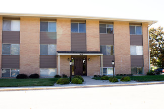 910 Garden Way, Manhattan, KS 66502