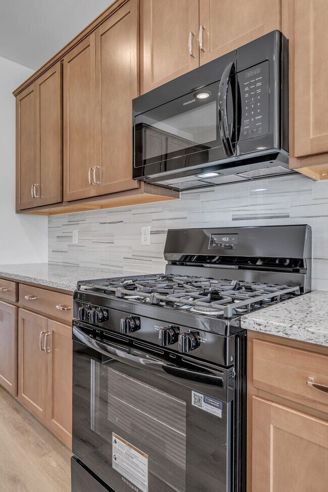 404 Stratford Station Dr, Lebanon, TN 37087 - photo 6