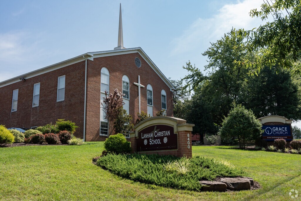 Lanham Christian School serves students in the Goddard community.