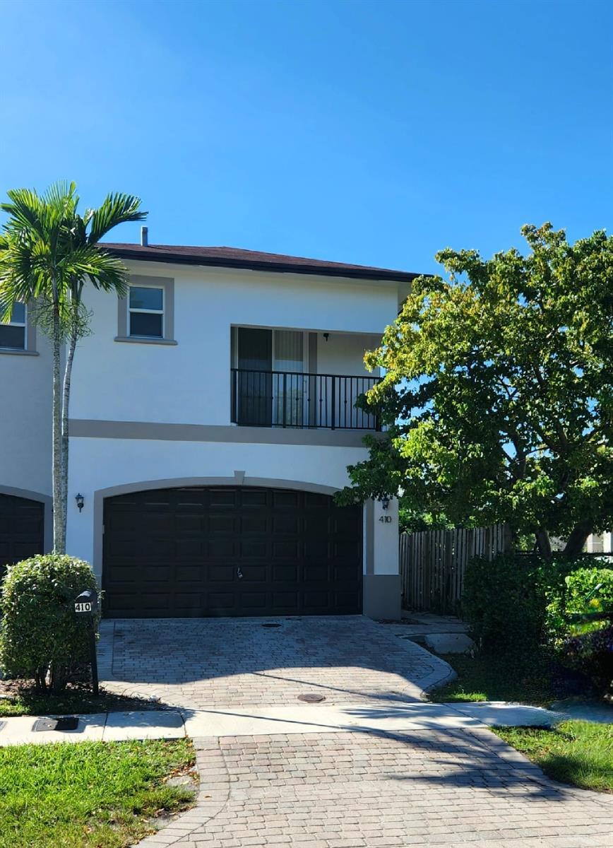 410 SW 9th St unit 410, Fort Lauderdale, FL 33315 - photo 1