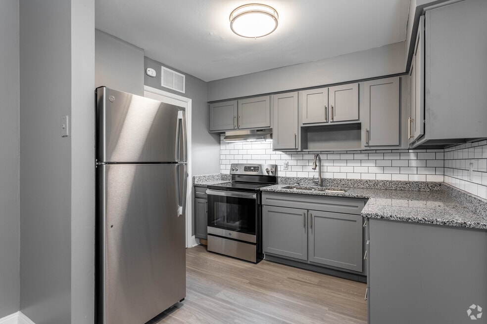 Townhomes at Bexley Creek, Columbus, OH 43209 - photo 1