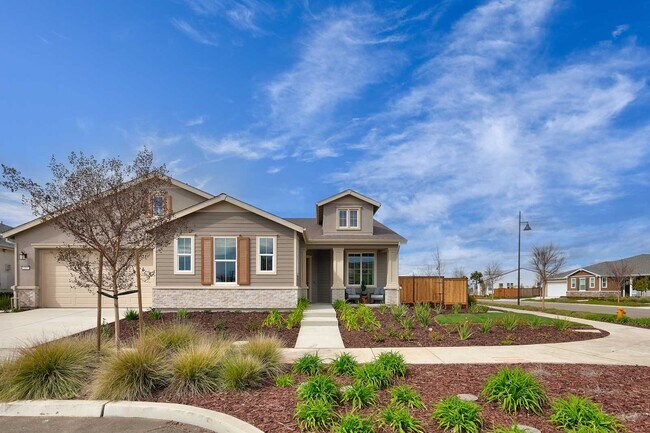 1315 Parkcrest Cir unit 36860574, Manteca, CA 95336 - photo 2