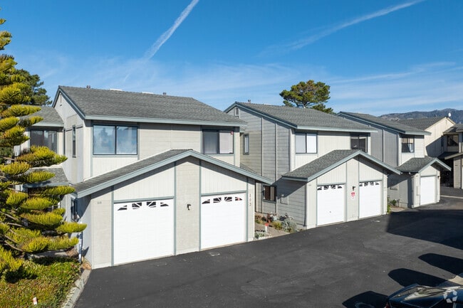 San Simeon has a small assortment of condo styles.