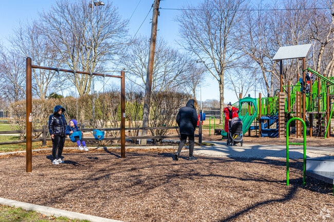 Families can enjoy the parks and green spaces of Lincolnwood.