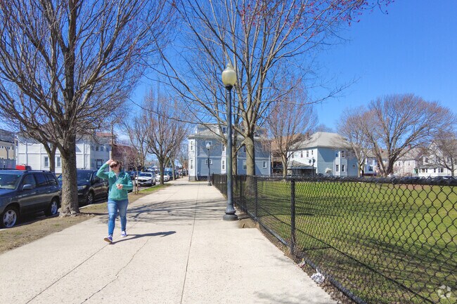 People love going for strolls around Newman Park and enjoy it's wide sidewalks.