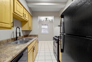 5018 Lemans Dr, Indianapolis, IN 46205