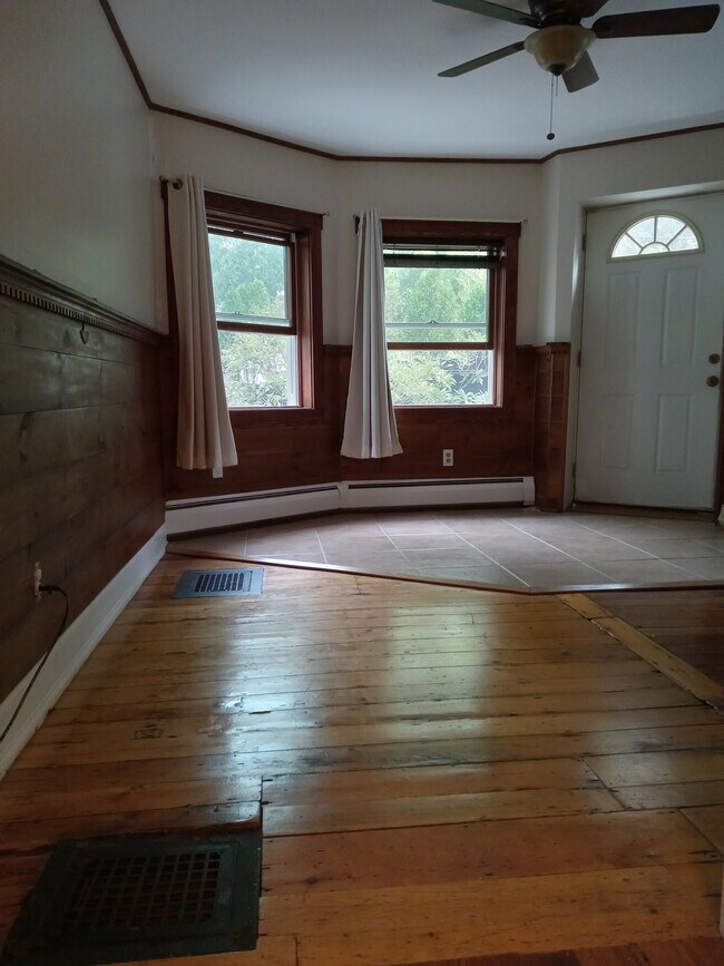 13 Essex St unit 1, Salem, MA 01970 - photo 4