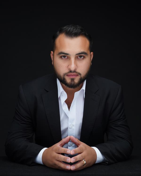 Agent Photo