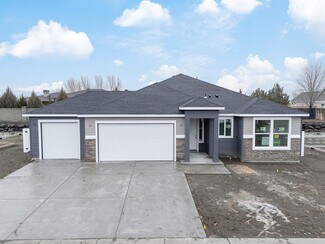 4518 W Thrush St, Moses Lake, WA 98837