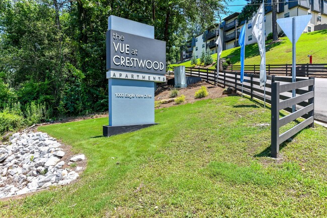 Welcome Home to Vue at Crestwood