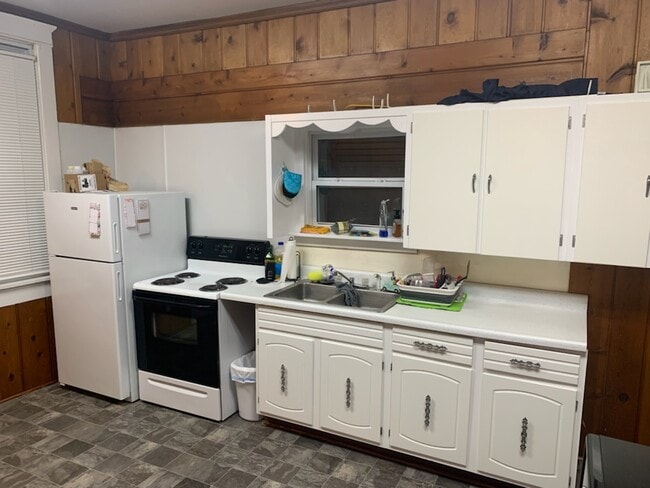 512 S Franklin St unit 1, Kirksville, MO 63501 - photo 2