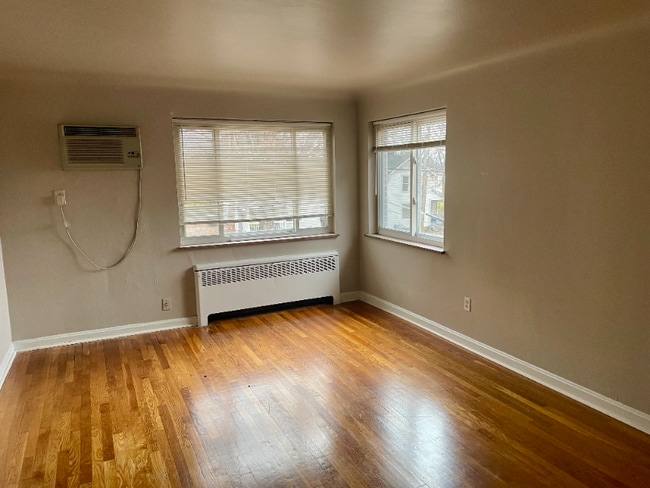 5429 Lester Rd unit 4, Cincinnati, OH 45213 - photo 2