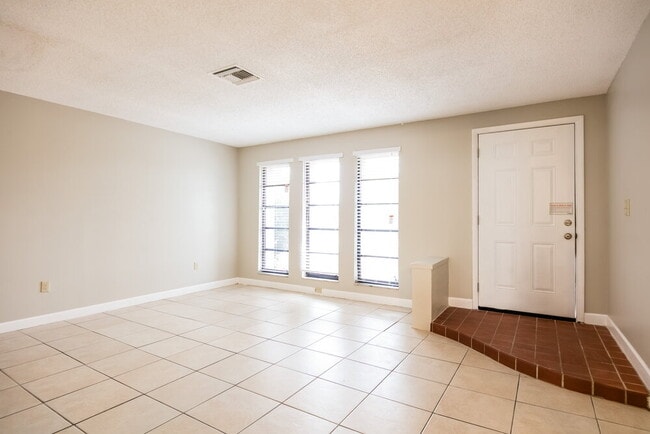 1314 SE 16th St, Cape Coral, FL 33990 - photo 2