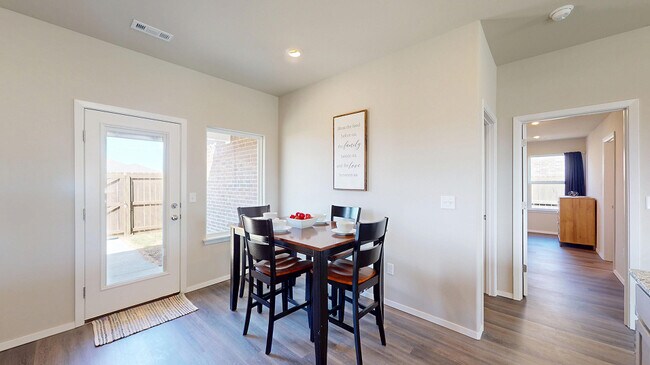 2662 S Ouachita Dr, Fayetteville, AR 72701 - photo 4