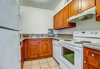 3131 N Black Canyon Hwy, Phoenix, AZ 85015