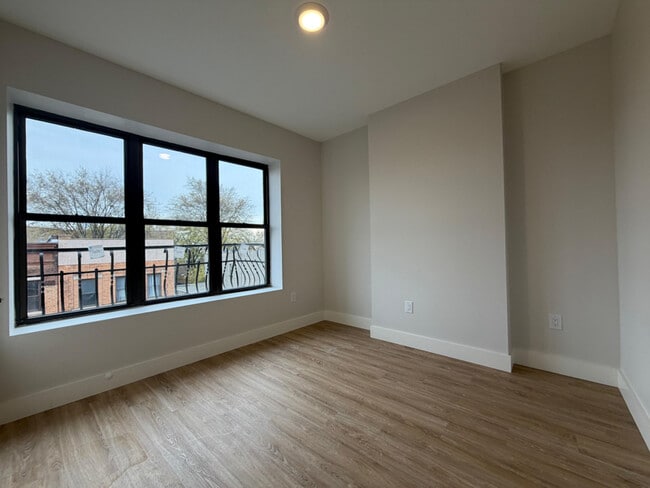 269 M L K Dr, Jersey City, NJ 07305 - photo 4