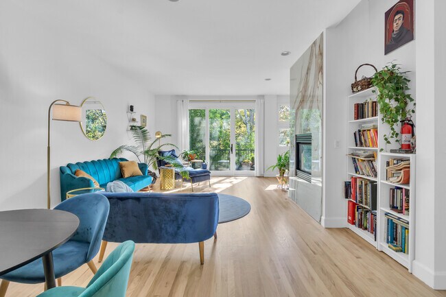 1619 N Franklin St, Denver, CO 80218 - photo 4