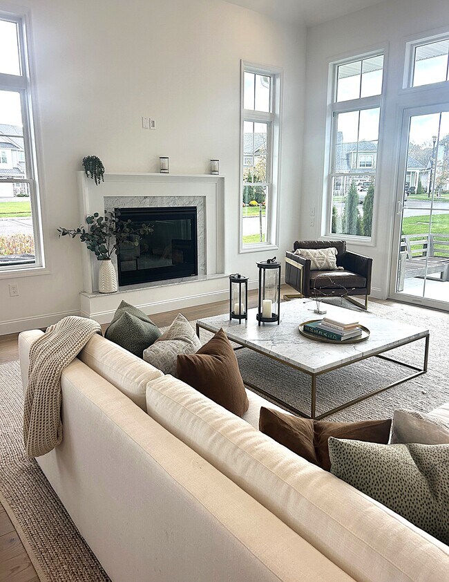 Country Pointe Meadows unit 329, Yaphank, NY 11980 - photo 6