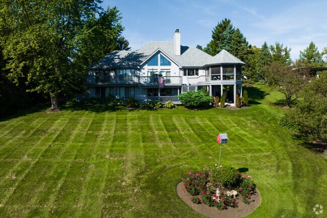 Homes in Robert Meadow Hill feature large lots and plenty of space for daytime activities.