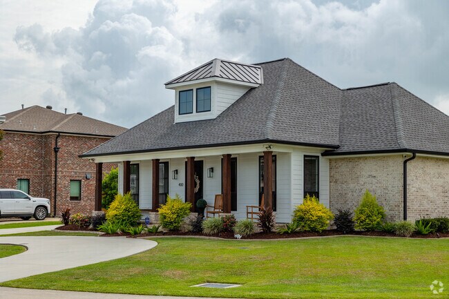 Norco has few areas where new build homes are found among older architectural styles.