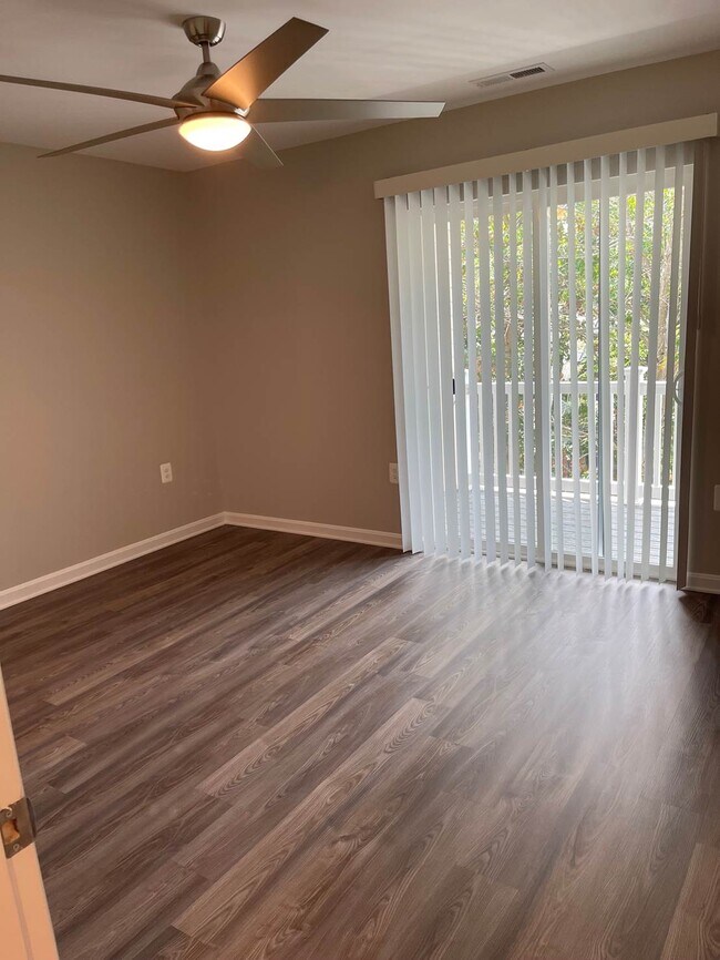 Clarys Crossing, Columbia, MD 21044 - photo 3