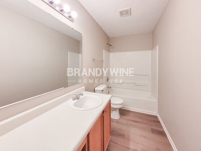 9685 W Quarter Moon Dr, Pendleton, IN 46064 - photo 7