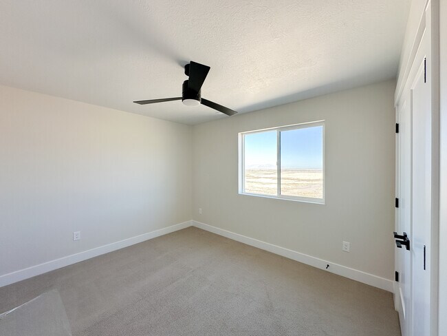 454 W 2520 N, Tooele, UT 84074 - photo 7